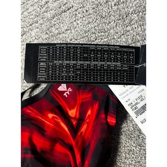 TYR Women’s XXS / Girls 11/12 Red Black Diamondback Training Competition 1 Piece - Picture 8 of 9